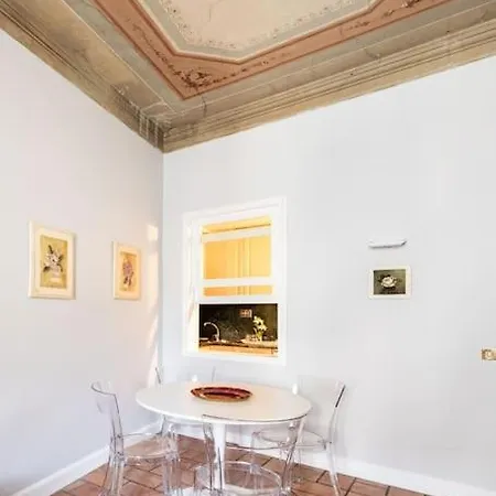 Domus Paolina Arenula Apartment *